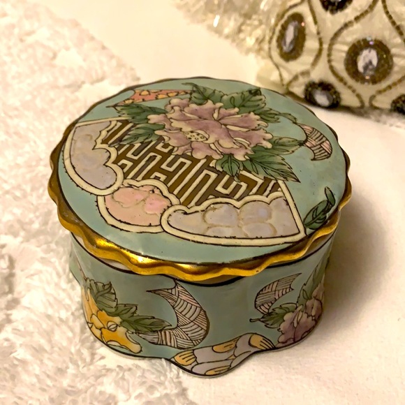 Andrea by Sadek trinket box - Picture 1 of 7